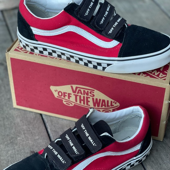 Vans Shoes Rare Vans Old Skool V Logo Pop Skate Shoes Poshmark